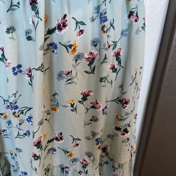 Beautiful Jean vest jacket with matching color collar to skirt set - Picture 5 of 7